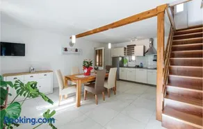 Cozy Home In Barban With Wifi - Image 4