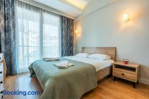Sirius Snitch Luxury Residence with Pool & Spa - Image 3
