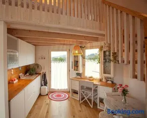 Mini casa con jardín - Image 3