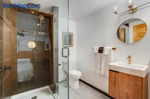 Seneca Pines Lodge - Image 3