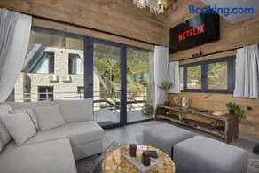 LF Parnassos Chalet - Image 2