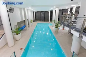 Knightsbridge 407 by Host Agents - Image 1