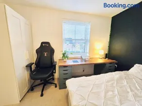 Modern 3-Bed plus Office - Walk to Bicester Village - Image 3