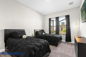 Modern resort style retreat with great amenities - Image 2