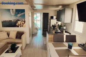 Floating Sea House - 5Stars - Image 3