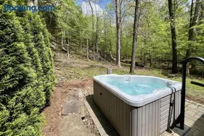 Hot Tub, Screened Porch, Dead-End Road - Image 3