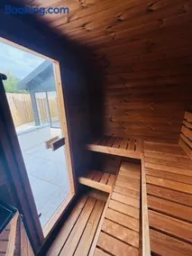 The Lodge - A Home Away From Home, With Private & Secluded Sauna access - Image 1