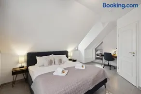smooth living Apartments Augsburg Lechhausen - Free parking - Image 2