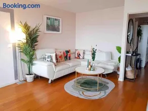 Cozy 2 bedroom apartment near Olympiades Paris - Image 1