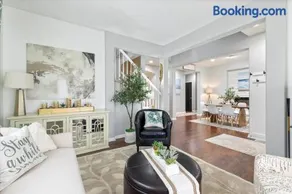 Family-Friendly 4BR with King Beds and Game Room - Image 1