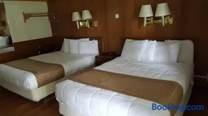 Budget Host Inn - Image 4