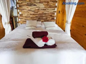 Roulotte à la campagne avec son spa à Cabariot - Image 4