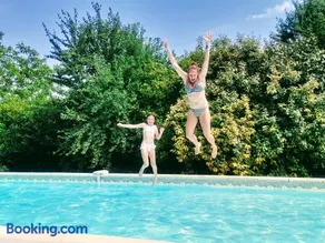 Dordogne Farmhouse - Image 2