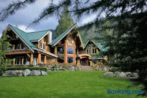 The Rockwell-Harrison Guest Lodge - Image 1
