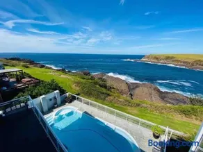 42 Loves Bay 5 Bedroom Sea cliff View House with Pool - Image 2
