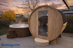 Fjordside Holiday Home with Hot Tub & Sauna - Image 2