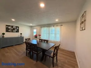 Crottinger Farmhouse - Image 4