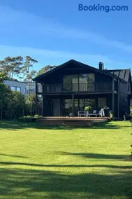 Villa Strandvik - waterfront house in Halmstad - Image 4