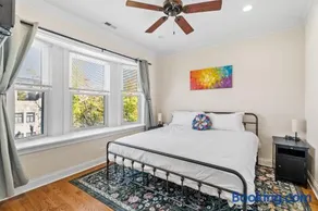 North Center Chicago - Walkable - Transit Accessible - King & Queen Beds - Image 3