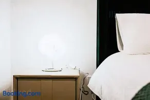 Your Dream 1BR Awaits in Box Hill's Heart - Image 3