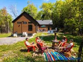 Roitelet Private Hot Tub Luxury Escape, Pool table , Golf & Lake - Image 3