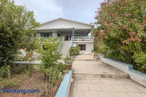 Rastoni - Beach Family House - Image 1
