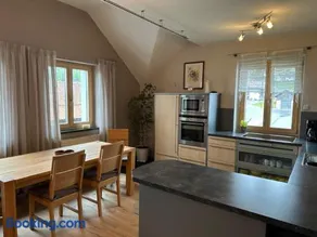 Appartamento accogliente e familiare con piscina, griglia e terrazza - Image 2