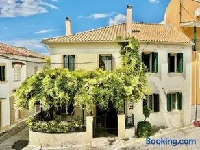 Casa Dolce with private plunge pool by DadoVillas - Image 2