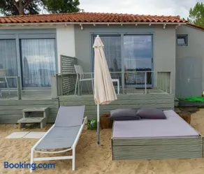 Zinozis Beach Apartments - Image 4