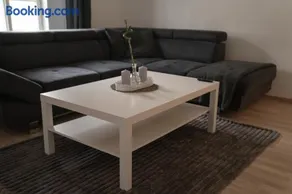 Beautiful Central City Apartment - 2BR, WIFI, Netflix & PS4 - Image 3