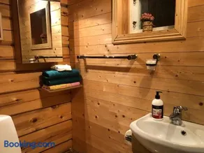 Stockholm Retreat Archipelago Cabin - Image 2