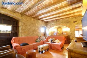 Sistach Rentals Casa Colomers - Image 1