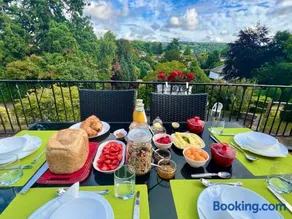 Ranmore Rise Retreat in the Surrey Hills - Image 1