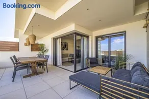 Panoramic views & walk to beach! - Image 2