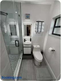 Dania Club Luxury Rentals - Image 4