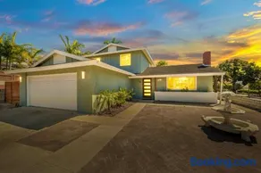 Casa Sol - 4 Bed, Sleeps 8, Bike to Lagoon and Beach - Image 2