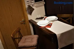 Momo's Studio Apartment Zagreb - Image 2