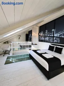 Milano Centro Duomo, Loft con terrazzo, AC, Wifi, Subway - Image 1