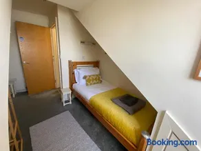 Caldey View- a beautiful flat in the heart ofTenby - Image 2