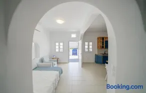 Coastal Escape - 2 min from Perissa Beach - Image 1
