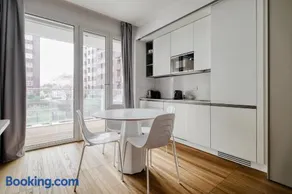 Torre Milano Luxury Suite Gym-Pool&Rooftop - Image 2
