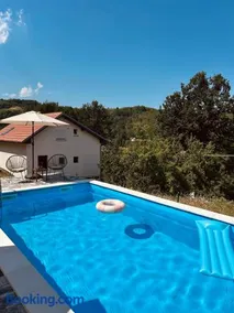 Villa Jaram Private Pool & BBQ Escape - Image 2