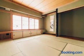 ASAHIKAWA Japanese very big house w/ wifi and parking - Image 4