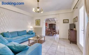 Ina Apartment - Image 3