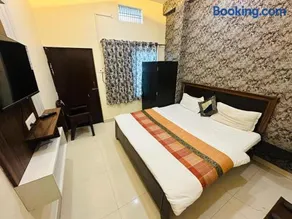 Hotel Lake view - Image 2