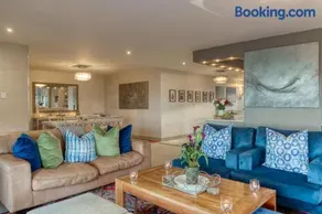 Stanford's Cove Villas - Image 2