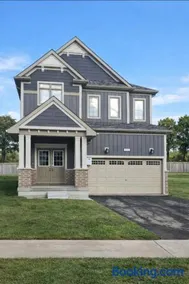 Muskoka Luxury Charming Cottage 4BR 3 Bath - Image 1