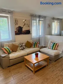 Rainbow apartment - Image 1