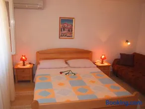 Apartments Lumbarda Beach - Image 5