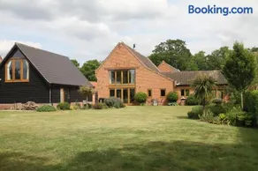 Superb Stokesby Barn Apartment - Norfolk Broads & Norwich - Image 2